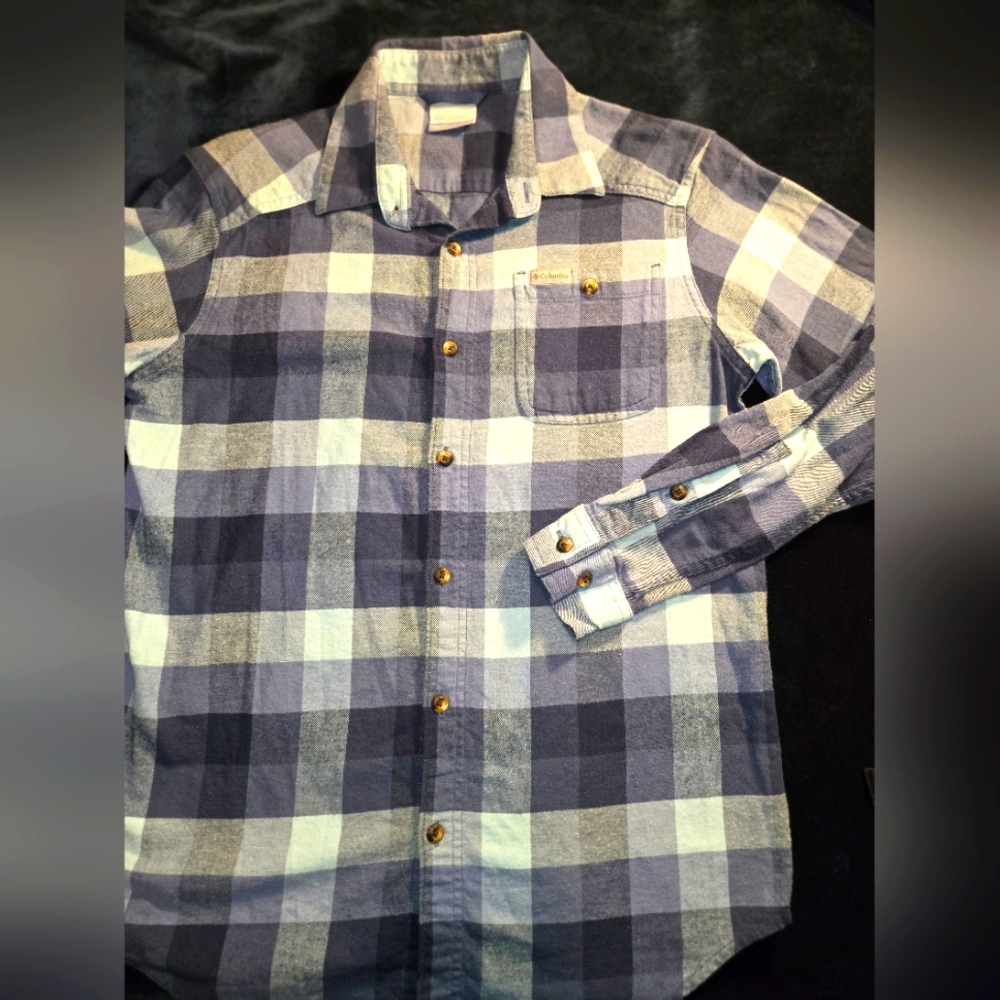 Columbia Flannel. Blue Plaid. Women's Size Small. Cotton Blend.